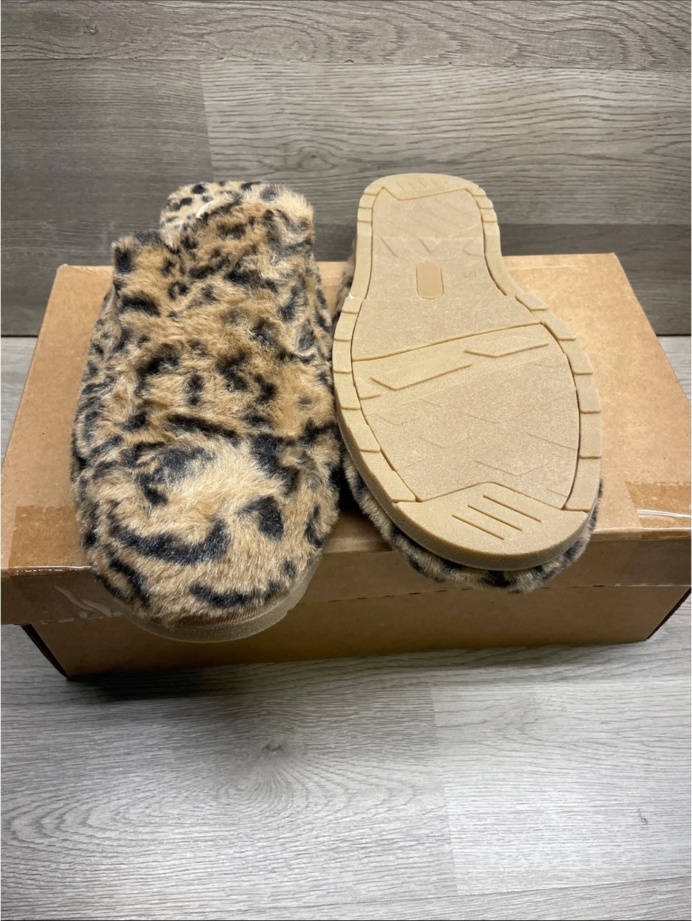 Faux Fur Leopard Print Slip-On Slippers - Leopard #189